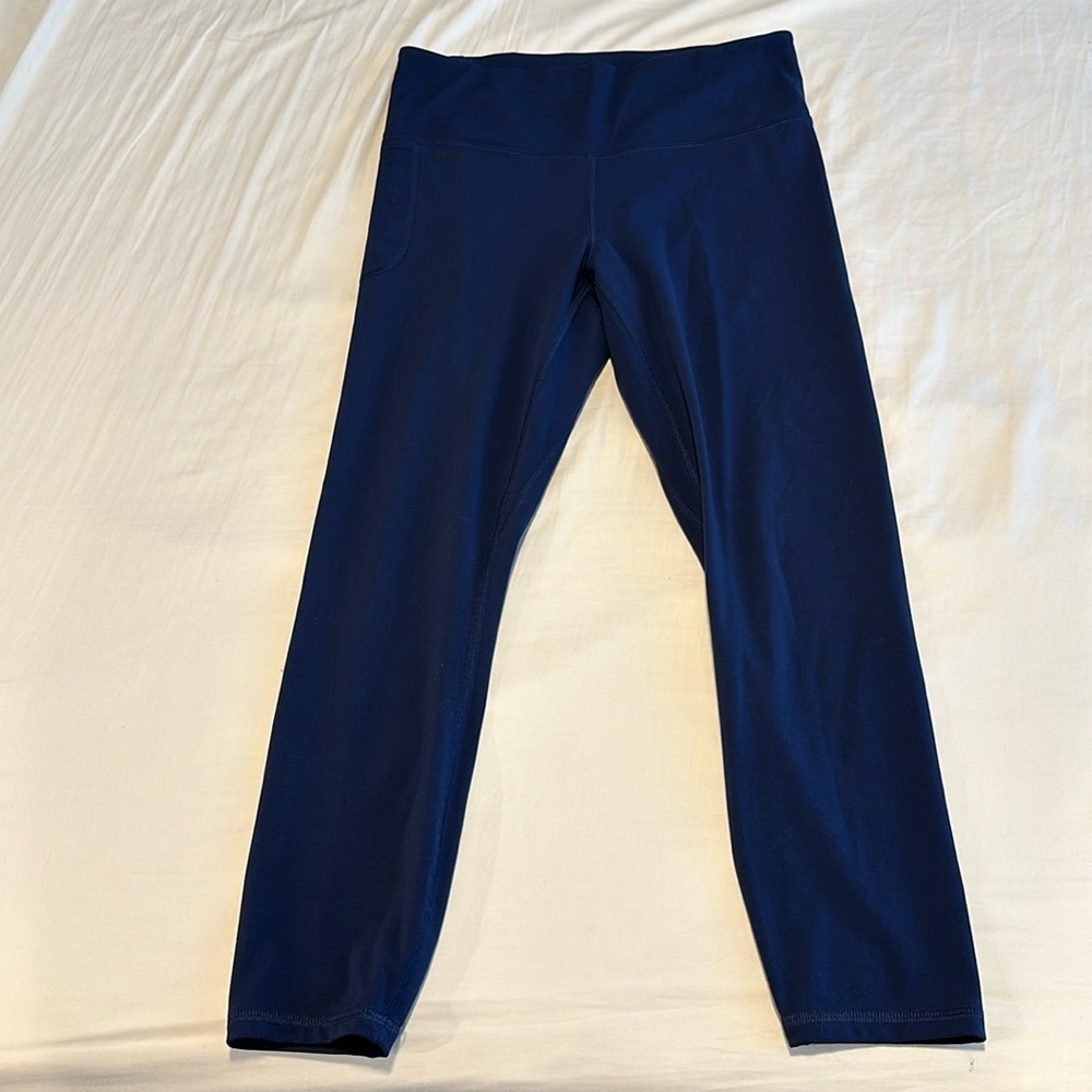 Under Armour, Size Large, Navy Blue